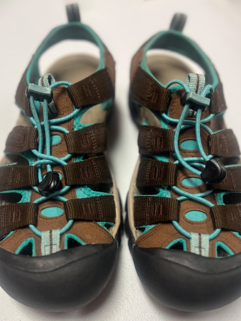Keen Hiking Sandals Women's size 9, brown and green gently worn